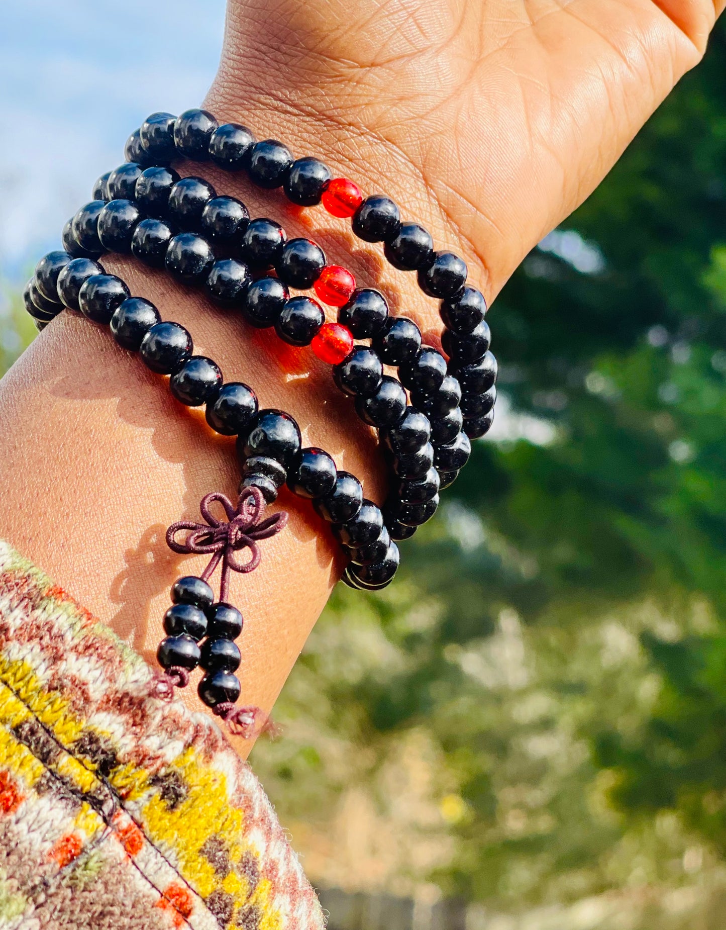 Sandalwood Mala Beads for Chanting, Prayer & Meditation - Queen Bey Health