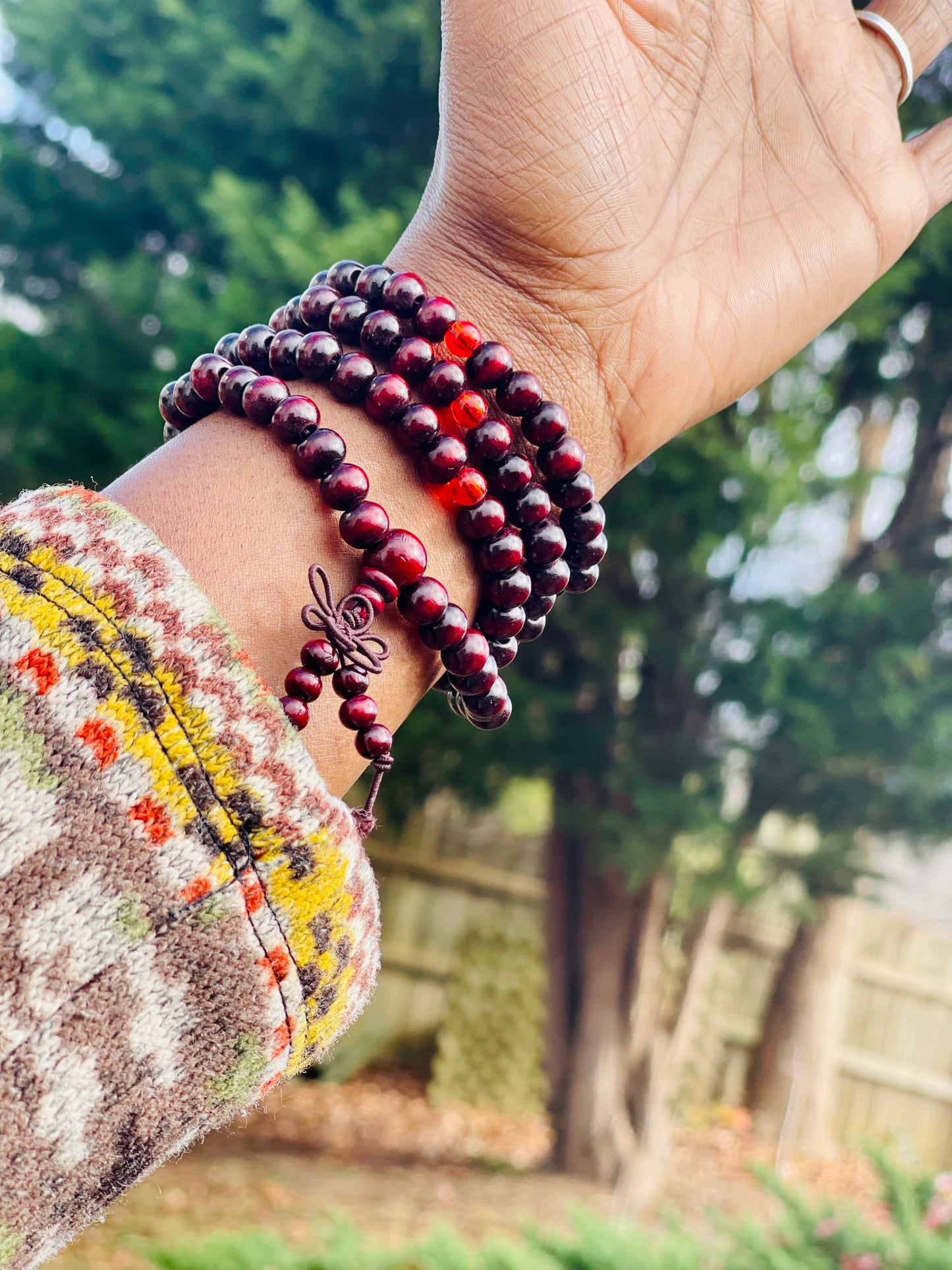 Sandalwood Mala Beads for Chanting, Prayer & Meditation - Queen Bey Health