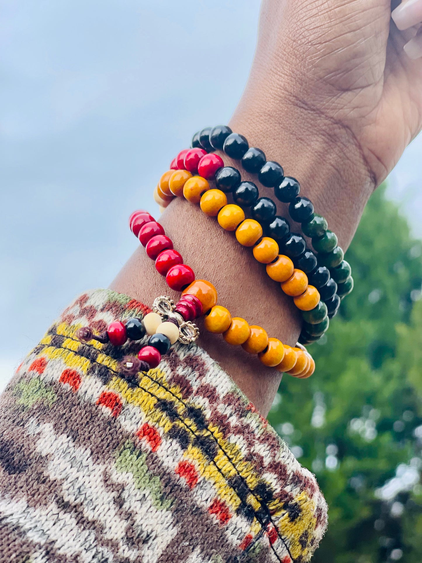 Sandalwood Mala Beads for Chanting, Prayer & Meditation - Queen Bey Health