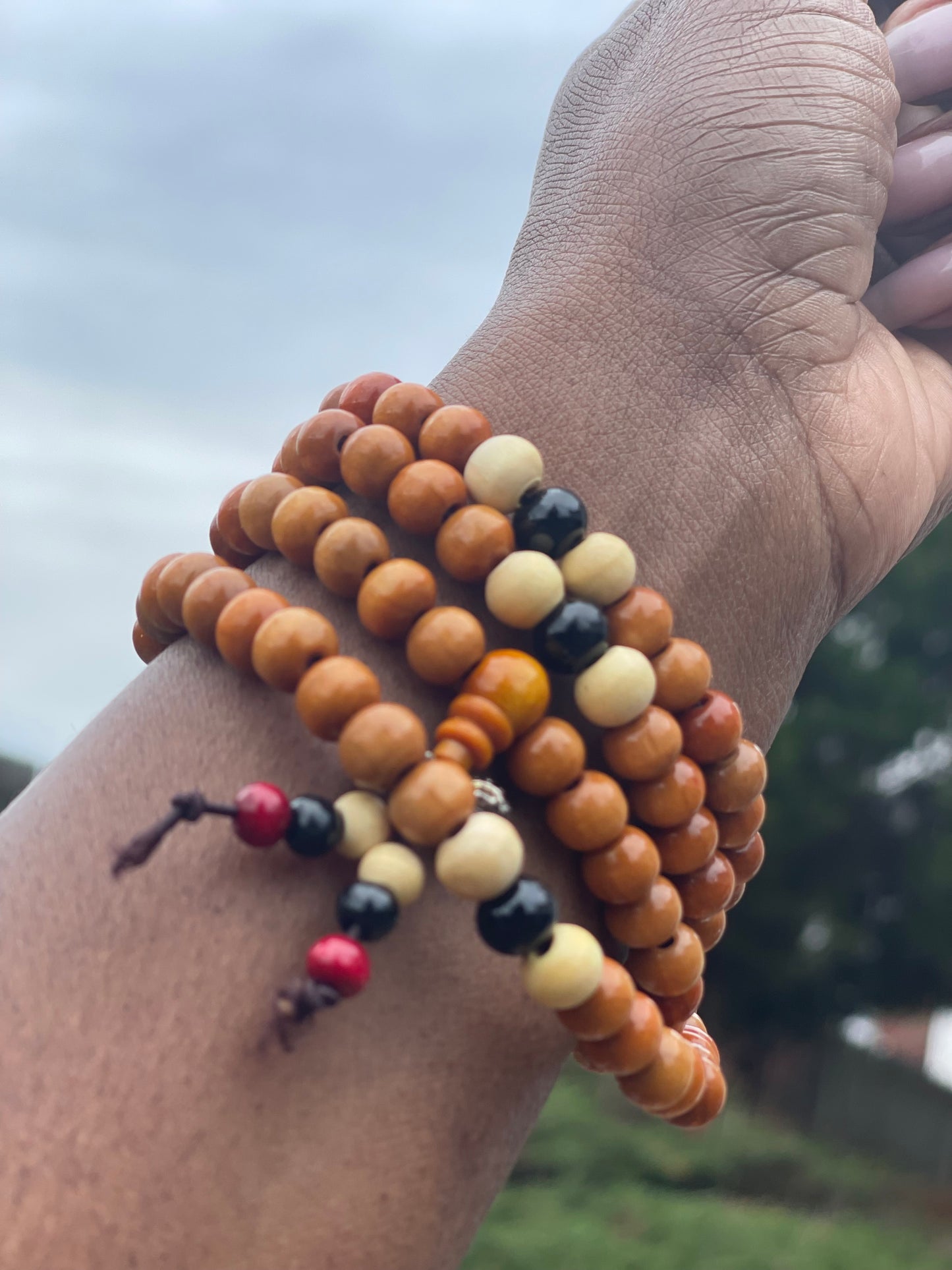 Sandalwood Mala Beads for Chanting, Prayer & Meditation - Queen Bey Health