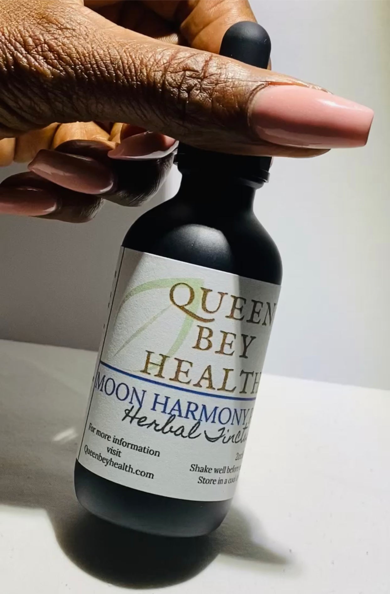 Moon Harmony Plus Herbal Tincture - Queen Bey Health