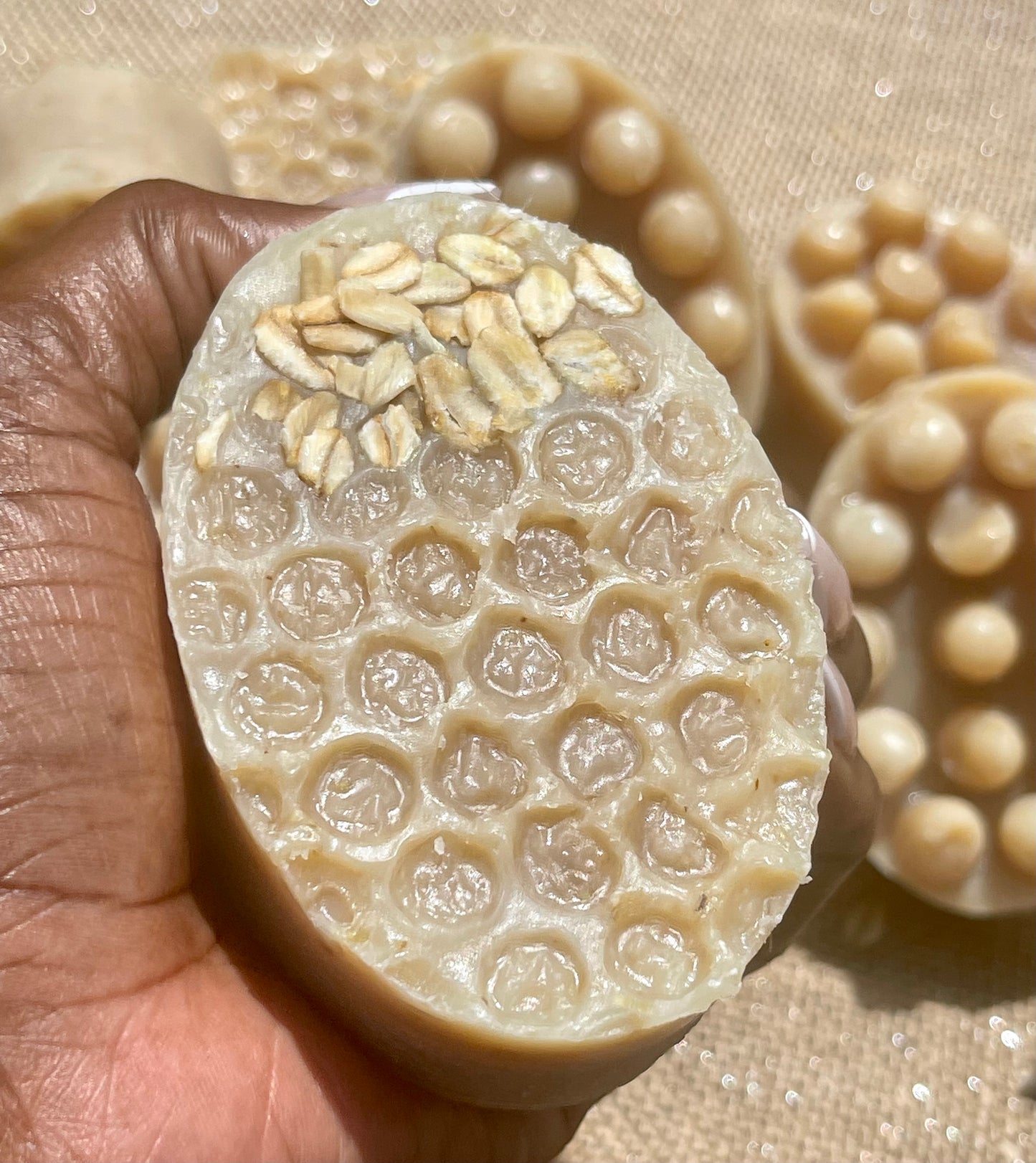Pure Goats Milk, Oatmeal & Honey - Queen Bey Health